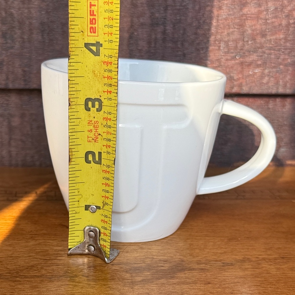 ❣️ Keith Brymer Jones White Ceramic Alphabet Mug with Embossed Letter J - Picture 5 of 6